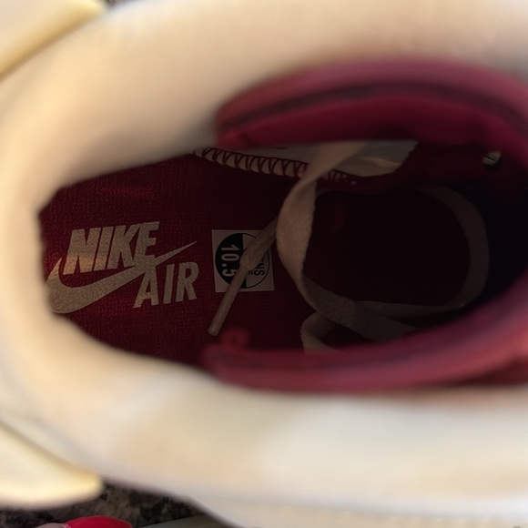 Air Jordan 6 Retro 2015 White and Maroon Sneakers 10.5 like new - Picture 14 of 16